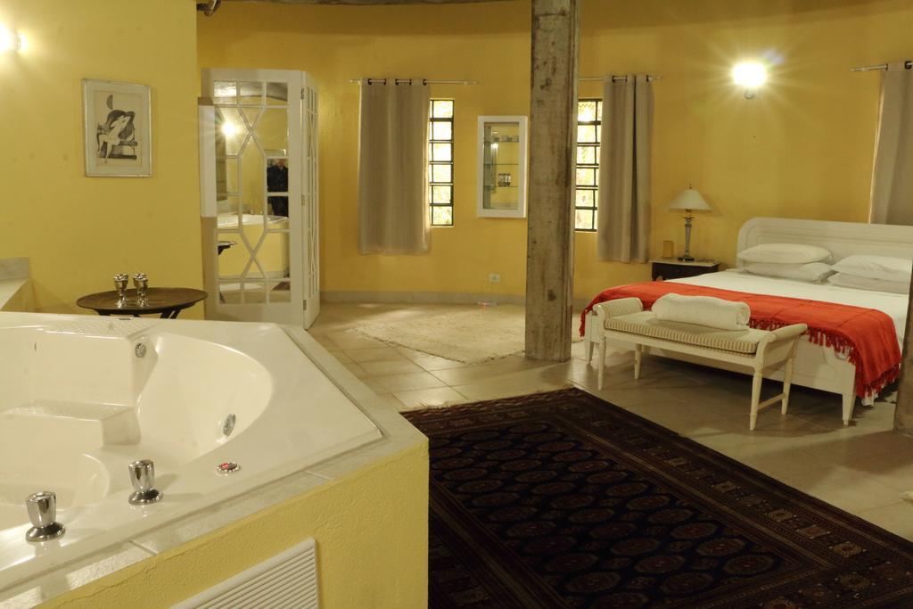 Villa Serena Bed & Breakfast Embu Exterior foto