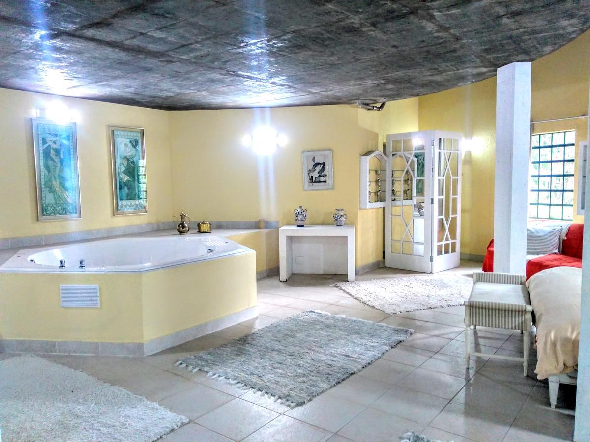 Villa Serena Bed & Breakfast Embu Exterior foto